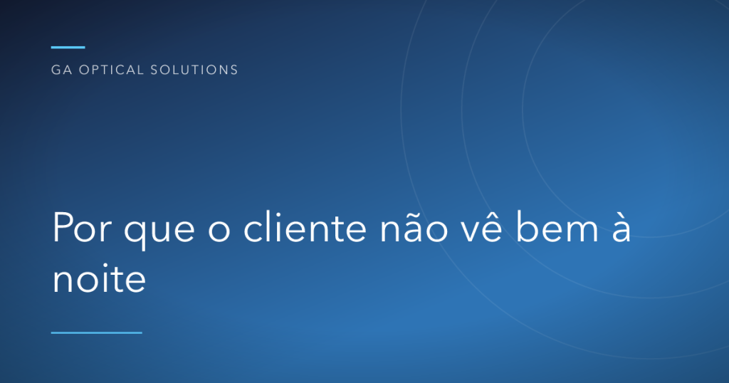Consultor de ótica usando tablet para medir a pupila do cliente com aplicativo de medidas digitais, farol de carro desfocado ao fundo simbolizando visão noturna